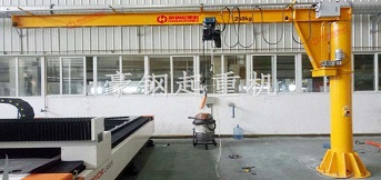 天津汽车模具公司定制的定柱式悬臂吊