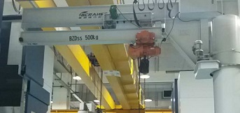 上海富士达电梯研发公司定制可伸缩旋臂起重机